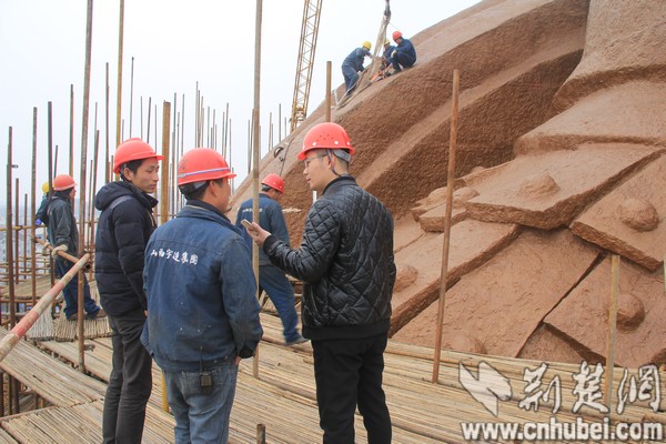 現(xiàn)全球最大關(guān)公青銅雕像，目測宇達(dá)施工（圖）