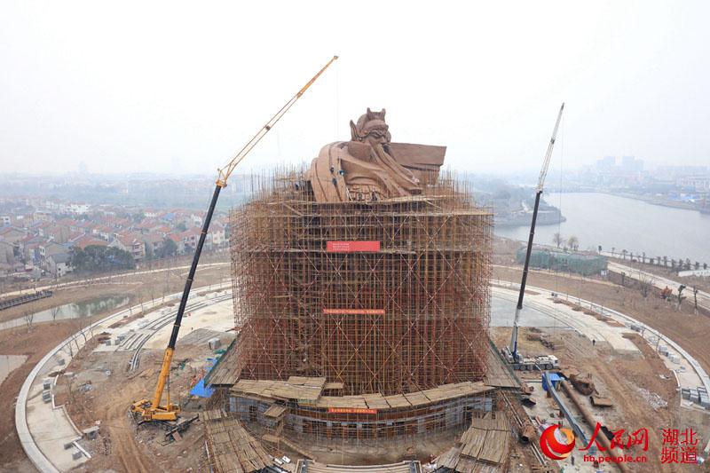 現(xiàn)全球最大關(guān)公青銅雕像，目測宇達(dá)施工（圖）