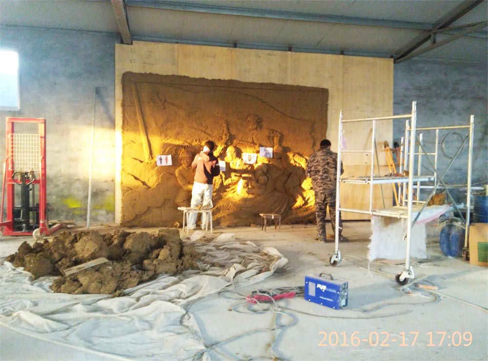 工程公告：消防題材玻璃鋼浮雕泥塑即將完工。