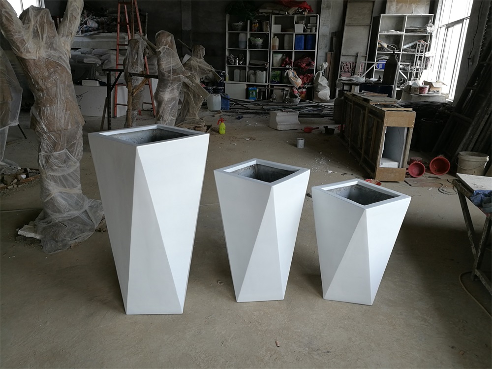 景觀玻璃鋼花盆雕塑研發(fā)完畢（組圖），歡迎訂購！