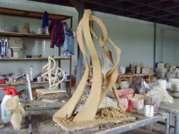 hj1714 不銹鋼雕塑—舞 小稿_青島國(guó)際服裝城不銹鋼雕塑、石雕、玻璃鋼雕塑_濱州宏景雕塑有限公司