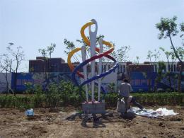 hj1718 不銹鋼雕塑-針線(xiàn)之魅_青島國(guó)際服裝城不銹鋼雕塑、石雕、玻璃鋼雕塑_濱州宏景雕塑有限公司